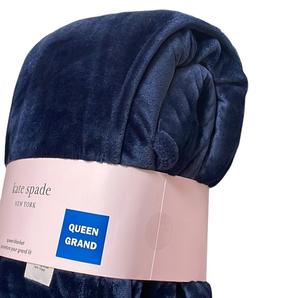 kate spade Bedding Kate Spade Queen Blanket Poshmark